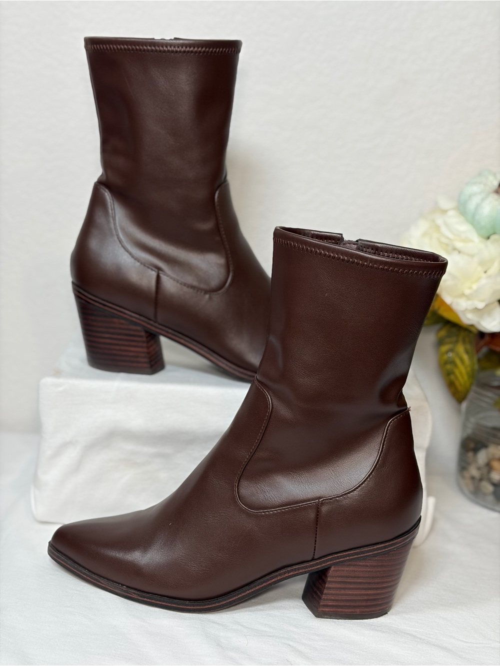 DV by Dolce Vita Women's Ilana Ankle Boot size 8.5 Espresso Block Heel Western
